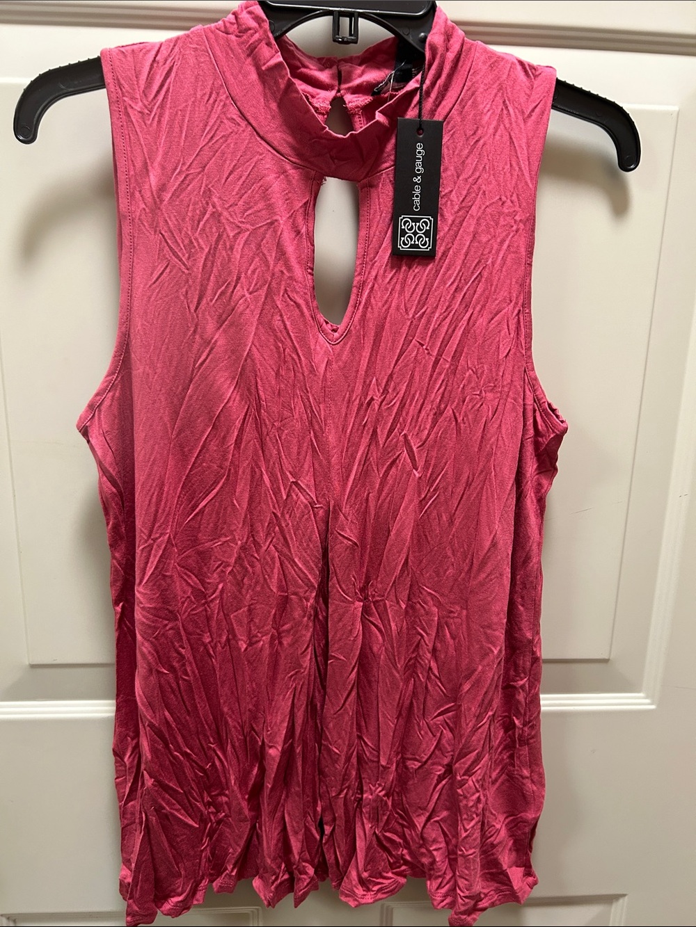 Cable & Gauge Pink Sleeveless Keyhole Mock Neck Tank